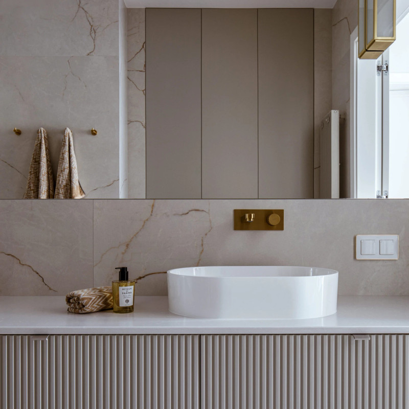 Omnires Contour CT8015GLB — bateria umywalkowa podtynkowa złoto szczot